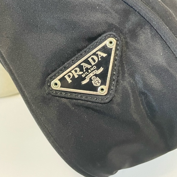 PRADA NYLON SHOULDER BAG - Picture 4 of 16